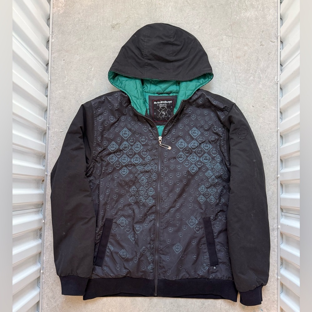 Vintage Quicksilver Crown puffer Skate / Surf